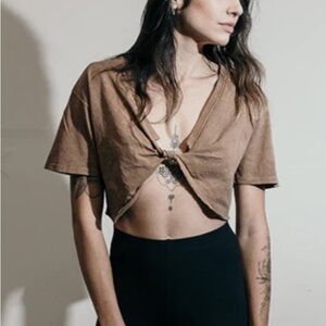 JOAH BROWN TWIST FRONT CROPPED SHORT SLEEVE T-SHIRT BROWN TOAST COTTON S/M